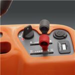 Trattorino Rider Husqvarna R 214T - Piatto di Taglio 103 cm Incluso - immagine 5